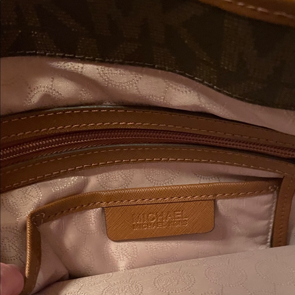 Michael Kors Dark Brown Logo bag in excellent condition. - Picture 5 of 9